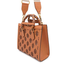 将图像加载到图库查看器中，GUCCI Diana Bamboo Tote Bag Light brown702721 Diamond Cutout Leather Size Small
