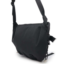 将图像加载到图库查看器中，CELINE Trekking Messenger Black198692 Nylon Size Medium
