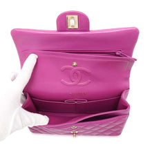 Load image into Gallery viewer, CHANEL Matelasse W Flap ChainShoulder Bag PurpleA01113 Lambskin Size 23
