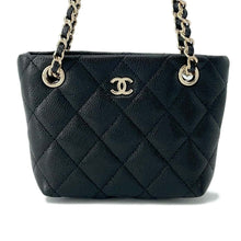 将图像加载到图库查看器中，CHANEL Matelasse ChainClutch Shoulder Bag BlackAP4422 Caviar Leather
