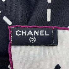 将图像加载到图库查看器中，CHANEL Large Scarf CC Logo White/Black/Multicolor Silk100%
