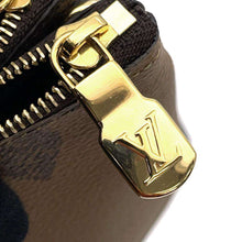 Load image into Gallery viewer, LOUIS VUITTON Pochette double zip NoirM69203 Monogram Monogram / Giant Reverse
