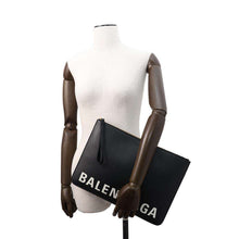 将图像加载到图库查看器中，BALENCIAGA Logo Clutch Bag Black630626 Leather
