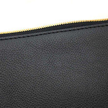 将图像加载到图库查看器中，BALENCIAGA Logo Clutch Bag Black630626 Leather
