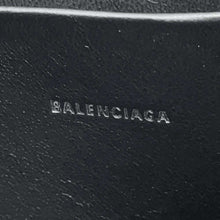 将图像加载到图库查看器中，BALENCIAGA Logo Clutch Bag Black630626 Leather
