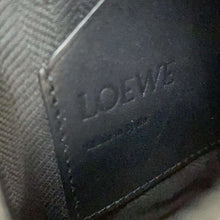 将图像加载到图库查看器中，LOEWE Vertical T-pocket KhakiC500P02X02 Calf Leather
