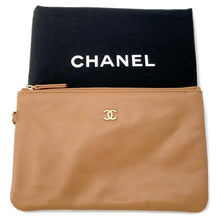 Load image into Gallery viewer, CHANEL CHANEL22 ChainShoulder Bag CamelAS3260 Soft Caviar Leather Size Small
