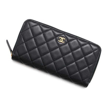 Load image into Gallery viewer, CHANEL Matelasse Zip Around Chozai Cloth BlackAP0242 Lambskin
