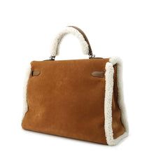 Load image into Gallery viewer, HERMES Kelly Retourne Teddy Marron Dobris Mouton Barenia Leather Size 35
