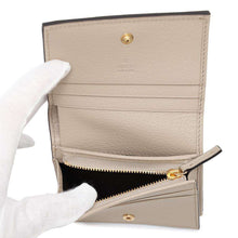 将图像加载到图库查看器中，GUCCI Ophidia GG Supreme Bifold Wallet Beige/White523155 PVC/Leather
