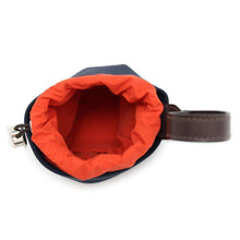 将图像加载到图库查看器中，HERMES On the Go Dog Treat Pouch Navy/Feu Canvas Nylon
