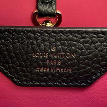 Load image into Gallery viewer, LOUIS VUITTON Capucines BlackM42259 Taurillon Leather Size MM
