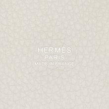 将图像加载到图库查看器中，HERMES Picotin Lock Beton Taurillon Clemence Size PM
