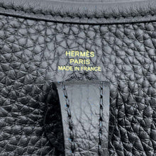 将图像加载到图库查看器中，HERMES Evelyne Amazon Black Taurillon Clemence Size TPM
