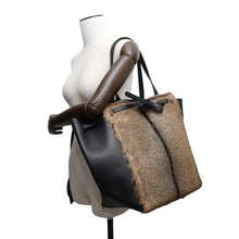 Load image into Gallery viewer, CELINE Hippo phantom Black/Brown Leather Goat fur Size Medium
