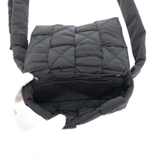 将图像加载到图库查看器中，Bottega Veneta Padded Cassette Cross Body Bag Black679763 Nylon
