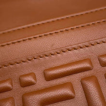 将图像加载到图库查看器中，FENDI Chain wallet Brown8M0365 Leather
