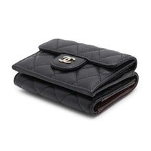 将图像加载到图库查看器中，CHANEL Matelasse Classic Small Flap Wallet BlackAP0230 Caviar Leather
