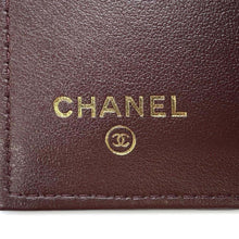 将图像加载到图库查看器中，CHANEL Matelasse Classic Small Flap Wallet BlackAP0230 Caviar Leather
