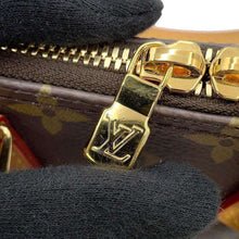 将图像加载到图库查看器中，LOUIS VUITTON Nano Alma Vivienne Candy RedM12199 Monogram
