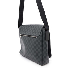 Load image into Gallery viewer, LOUIS VUITTON District NoirN41272 Damier Graphite Size MM
