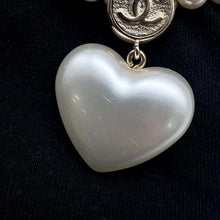 Load image into Gallery viewer, CHANEL CC Logo Heart Necklace WhiteAB7012 Metal Rhinestone Faux Pearl
