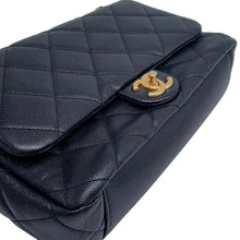 将图像加载到图库查看器中，CHANEL Mini Matelasse Flap Bag BlackAS4890 Caviar Leather
