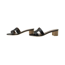 Load image into Gallery viewer, HERMES Oazis Sandals BlackH071002Z 01360 Leather Size 36
