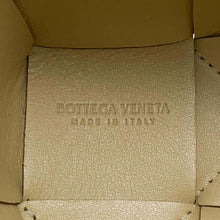 将图像加载到图库查看器中，Bottega Veneta INTRECCIATO Mini Cassette Bucket Shoulder Bag Beige680217 Lambskin
