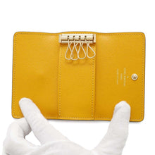 将图像加载到图库查看器中，LOUIS VUITTON Multicles4 Japan Limited Edition Jaune d&#39;orM83648 Monogram
