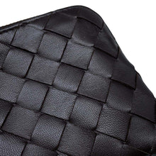 将图像加载到图库查看器中，Bottega Veneta INTRECCIATO Pouch Brown Leather
