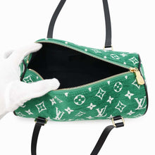 将图像加载到图库查看器中，LOUIS VUITTON Papillon GreenM46206 Monogram・Jacquard Velvet
