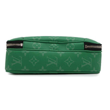 将图像加载到图库查看器中，LOUIS VUITTON Alpha Messenger CatusGreenM31014 Taigarama Monogram
