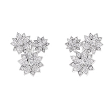 Load image into Gallery viewer, Van Cleef &amp; Arpels Lotus Earring 3 Flower 18KWG/DiamondVCARP7TH00 18K White Gold
