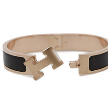 Load image into Gallery viewer, HERMES EnamelBracelet 《ClicH》 Size PM Black Enamel Metal
