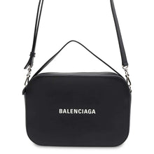 将图像加载到图库查看器中，BALENCIAGA Everyday Camera Bag Shoulder Bag Black608654 Leather Size Small
