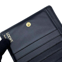 将图像加载到图库查看器中，LOEWE Repeat compact zip wallet BlackC499Z41X04 SilkCalf Leather
