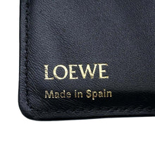 将图像加载到图库查看器中，LOEWE Repeat compact zip wallet BlackC499Z41X04 SilkCalf Leather
