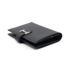 Load image into Gallery viewer, HERMES Bean compact Black Veau Madame
