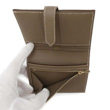 Load image into Gallery viewer, HERMES Bean compact Etoupe Epsom
