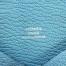 将图像加载到图库查看器中，HERMES Calvi Blue Jean Chevre Myzore Goatskin
