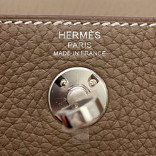 将图像加载到图库查看器中，HERMES Lindy Etoupe Taurillon Clemence Size Mini
