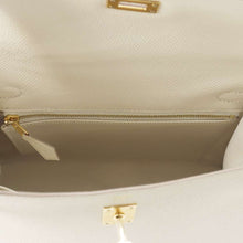 Load image into Gallery viewer, HERMES Kelly Sellier Craie Epsom Size 25
