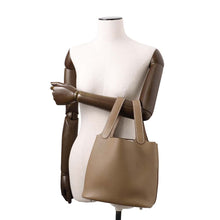 Load image into Gallery viewer, HERMES Picotin Lock Etoupe Taurillon Clemence Size MM

