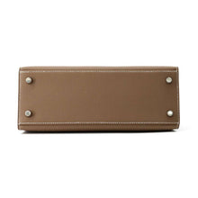 Load image into Gallery viewer, HERMES Kelly Sellier Etoupe Epsom Size 25
