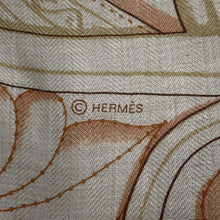 将图像加载到图库查看器中，HERMES Giant Square &quot;Letol Equestre&quot; Size 140 Natural/Beige/Rose Poodle Cashmere70% Silk30%
