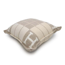 Load image into Gallery viewer, HERMES Cushion 《Avalon III》 Coco - Camomile Wool 90% Cashmere10% Size PM
