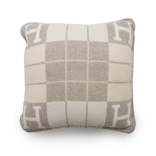 将图像加载到图库查看器中，HERMES Cushion 《Avalon III》 Coco - Camomile Wool 90% Cashmere10% Size PM
