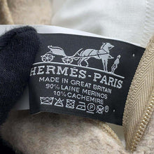 将图像加载到图库查看器中，HERMES Cushion 《Avalon III》 Coco - Camomile Wool 90% Cashmere10% Size PM
