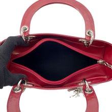 将图像加载到图库查看器中，Dior Lady Dior 2WAYHandbag Red Patent Leather
